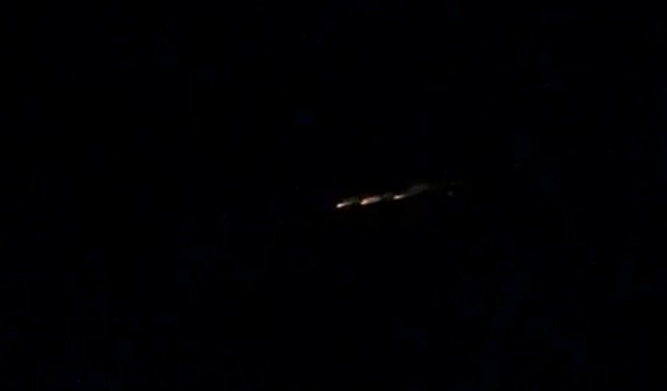 Imagem de compartilhamento para o artigo Estrela cadente chama atenção no céu de Camapuã e Chapadão do Sul da MS Todo dia